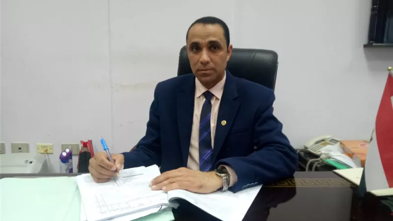 عميد آداب الفيوم: المشاركة في الاستفتاء على التعديلات الدستورية واجب وطني
