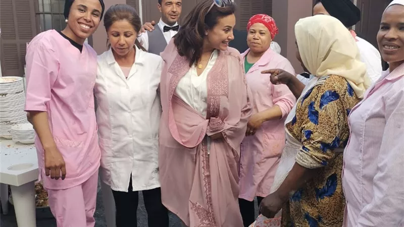هند صبري تفوز بجائزة فاطمة الفهرية بباردو وتعطي ماستر كلاس في إدارة الممثل بقابس (صور)