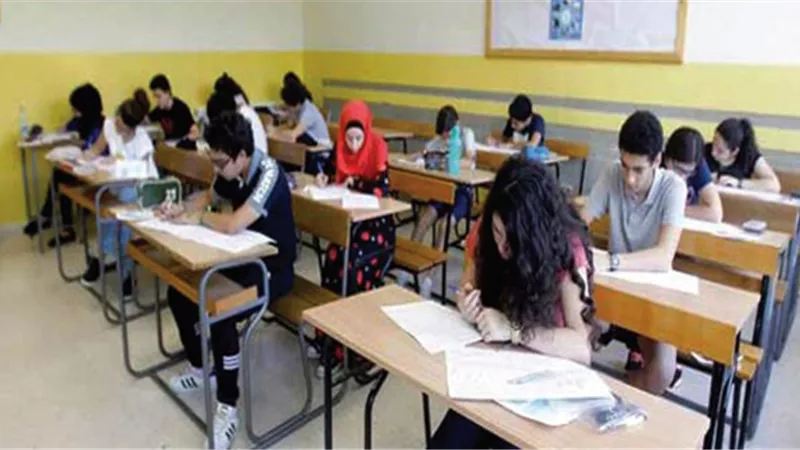 التعليم تتيح النماذج الاسترشادية لطلاب الصف الأول الثانوي 