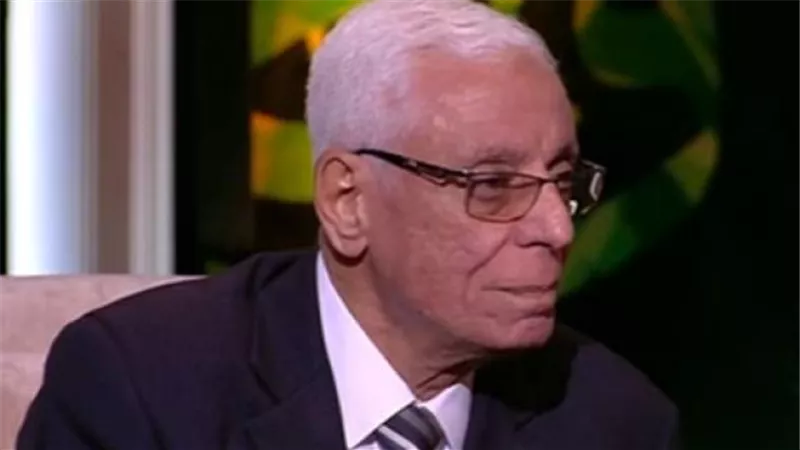 حسام موافي يكشف تأثير القلق على ضغط الدم( فيديو)