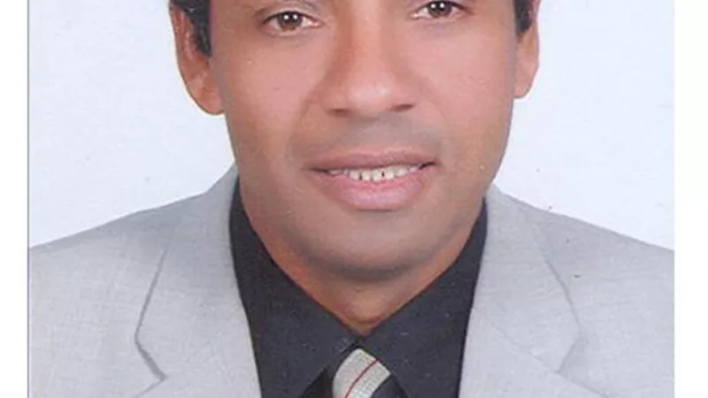 عميد 