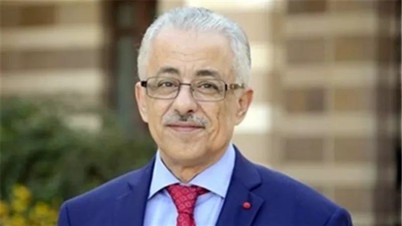 نائب السويس يطالب باستدعاء وزير التربية والتعليم لفشله فى نظام الثانوية العامة