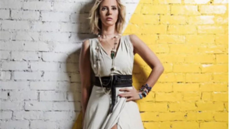 إيمان العاصي لرشا الخطيب: أنا أهلاوية وبحب الدراما التركية 