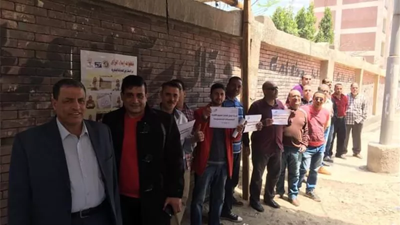 شركة شمال القاهرة لتوزيع الكهرباء كاملة العدد في الاستفتاء علي التعديلات الدستورية(صور)