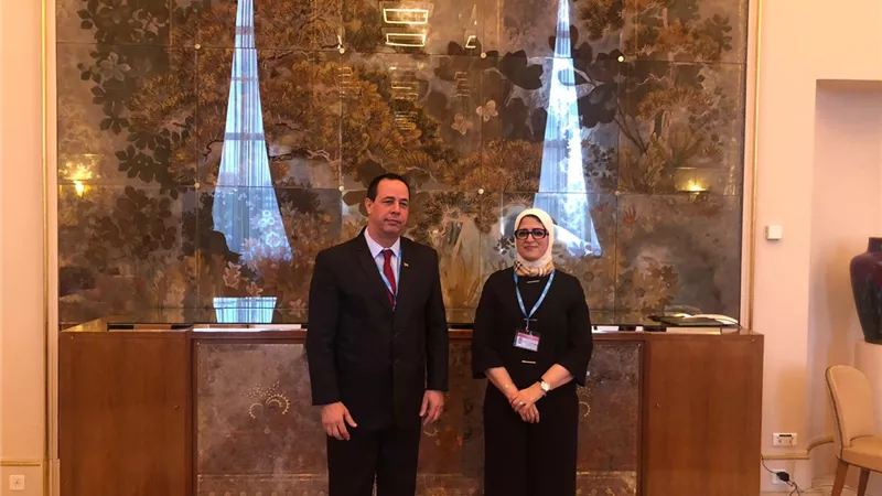 وزيرة الصحة تلتقي نظيرها الكوبي لتعزيز سبل التعاون في مجال اللقاحات والمستحضرات الحيوية (صور)