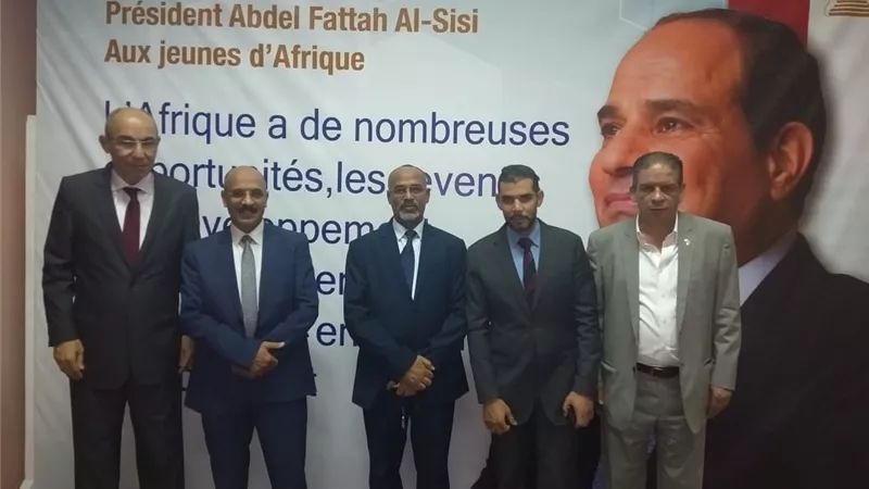 بحضور سفير 