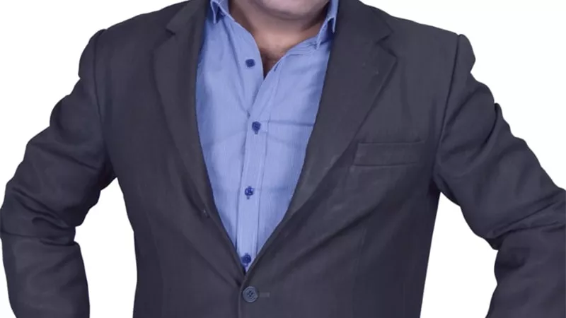 الفنان أحمد فرحات يواصل تقديم المقامات المصرية علي المسرح الروماني بالسيدة زينب 