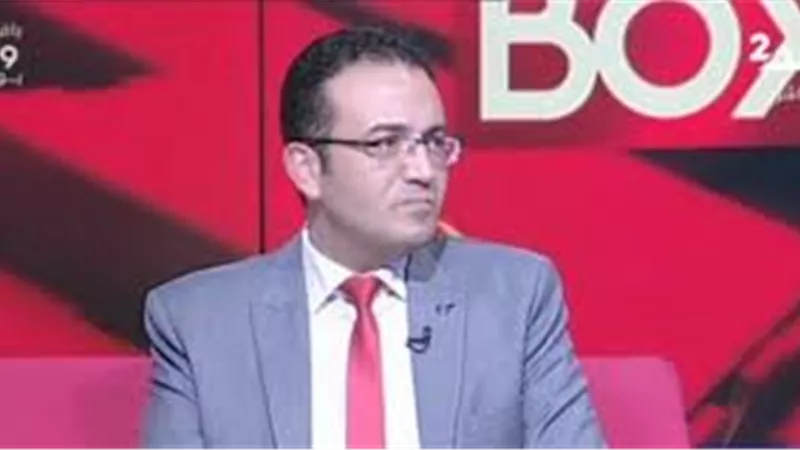 باهر السعيد: «كثرة الاستحمام دون تجفيف تسبب تينيا الأظافر» (فيديو)