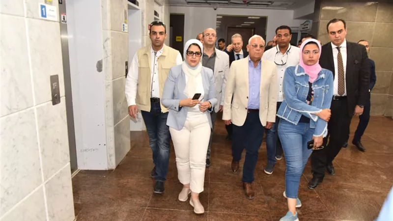 وزيرة الصحة تتفقد التجهيزات الجارية بمستشفيي 