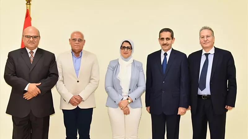 وزيرة الصحة تشهد توقيع عدد من بروتوكولات التعاون مع كليات طب بالجامعات المصرية لتشغيل مستشفيات ووحدات التأمين الصحي الشامل الجديد (صور)