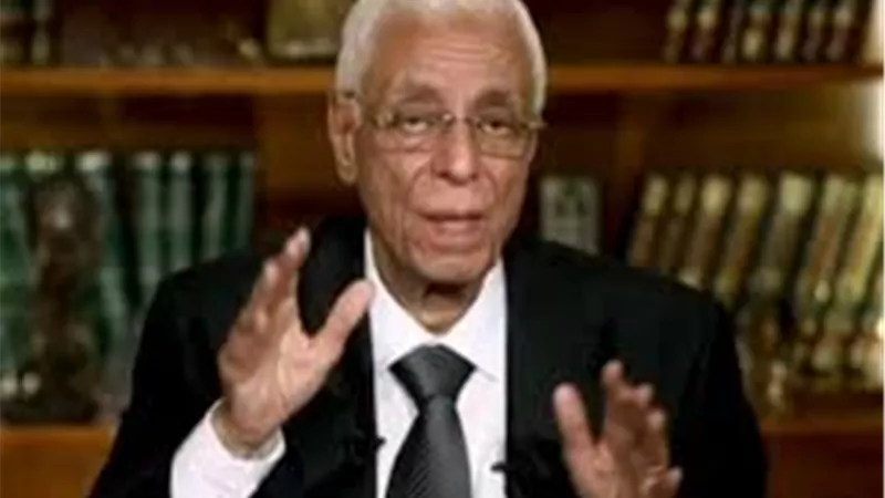 حسام موافي: «الهالات السوداء حول العين من أعراض الاكتئاب» (فيديو)
