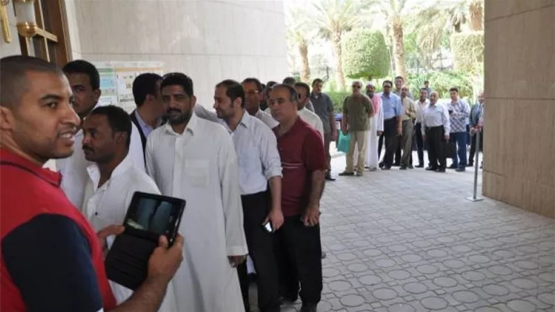 أزمة بعد إلغاء 3 ألاف تذكرة طيران للمصريين العاملين في الكويت (فيديو) 