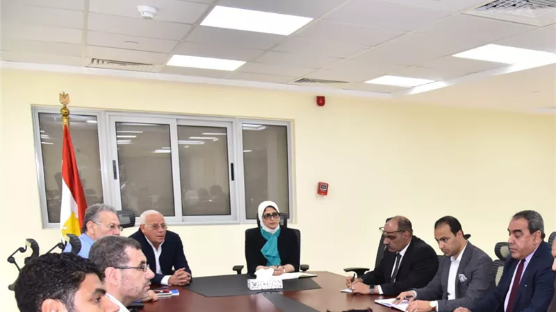 وزيرة الصحة تتابع التجهيزات ونظم التشغيل بالمنشآت الطبية للتأمين الصحي الجديد (صور)