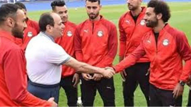 هاني حتحوت : زيارة السيسي للمنتخب رفعت الروح المعنوية للاعبين (فيديو) 