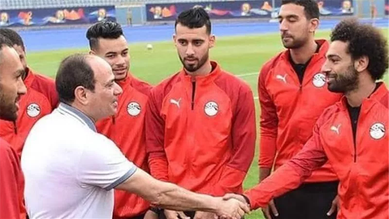 أحمد موسى: «البلد واقفة على رجل عشان أمم إفريقيا».. والرئيس لم يترك مجالا للصدفة (فيديو)