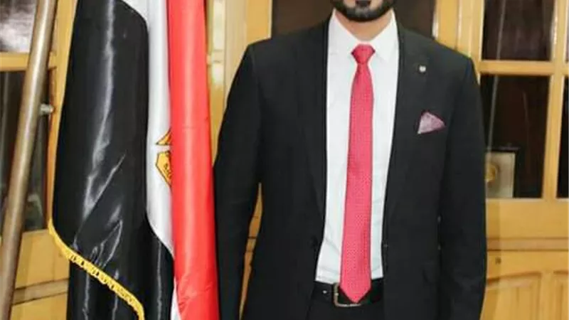 أحمد عزيز: مشاركة السيسي بقمة العشرين تؤكد حجز مصر مقعد دائم فى كل المحافل الدولية