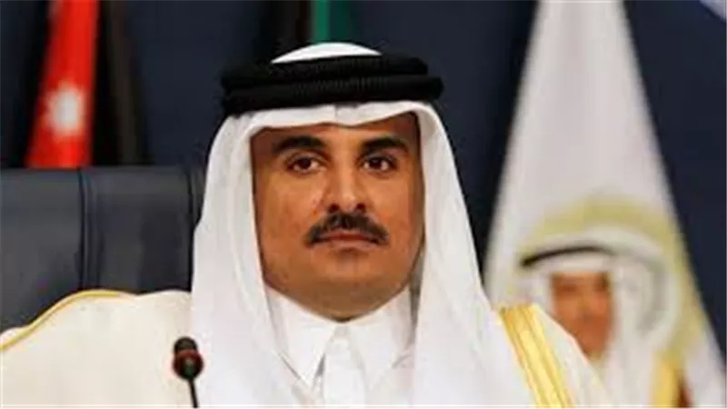 أحد أفراد الأسرة الحاكمة القطرية يفاجئ أحمد موسى برسالة على الهواء (فيديو)
