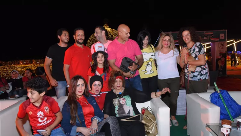 نجوم الفن والرياضة يحتفلون بفوز مصر فى استاد ديونز بالشيخ زايد (صور)