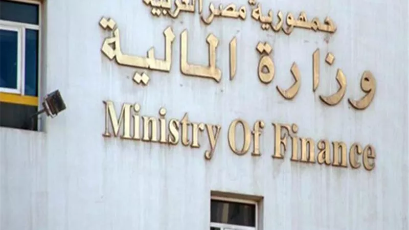 المالية :التأمين الصحي الشامل يشمل توفير الدواء والمستفيد يتحمل 10% فقط