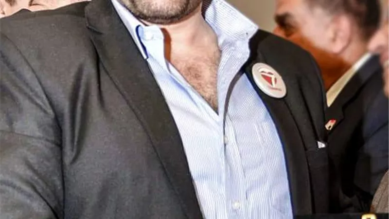 تامر شاور رئيس 