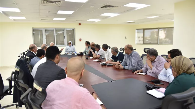 خلال التشغيل التجريبي للتأمين الصحي الشامل ببورسعيد..وزيرة الصحة : فتح 142 ألف ملف طبي للمواطنين بوحدات طب الأسرة.. وإجراء 367 عملية جراحية (صور)