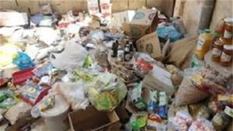الصحة: إعدام 271 كجم أغذية فاسدة في حملة على سلسلة مطاعم شهيرة