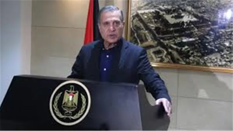 نبيل أبو ردينة: القيادات الفلسطينية تقف بالاجماع خلف أبو مازن وهناك قرارات خطيرة وصعبة (فيديو )