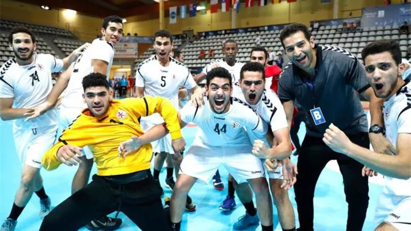 أحمد موسى يطالب بمنح منتخب شباب اليد وسام الرياضة (فيديو)