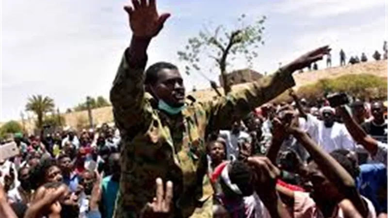 أحمد موسى: «الإخوان وراء محاولة الانقلاب على المجلس الانتقالي بالسودان» (فيديو)