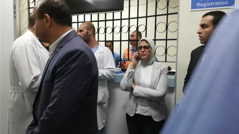 وزيرة الصحة تعقد مؤتمرا صحفيا بمعهد ناصر للاعلان عن اخر اعداد المصابين بحادث معهد الأورام (صور)