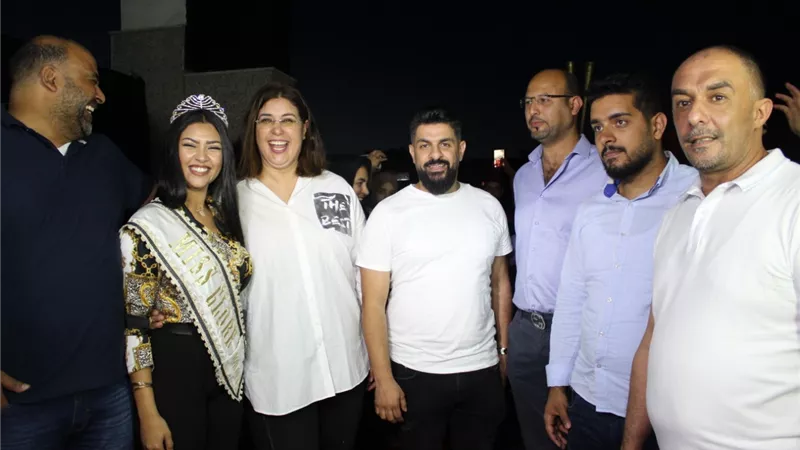 خبير الشعر العالمي أحمد سليمان يفتتح مركزا للتجميل بالجديدة (صور)