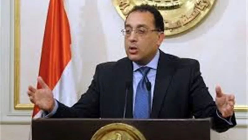 مجلس الوزراء يكشف تفاصيل خطة إنقاذ الساحل الشمالي (فيديو)