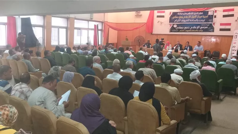التحالف المصرى لحقوق الإنسان والتنمية يلتقى ١١٠ جمعية اهلية بنجع حمادى لمناقشة صدور قانون العمل الأهلى الجديد(صور)