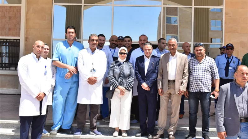 وزيرة الصحة تتفقد مستشفى العلمين وتوجه بسرعة الانتهاء من أعمال التطوير.. زايد توجه بتوفير كافة الرعاية اللازمة لسيدة مسنة دون أهلية مع توفير أجهزة تعويضية لها (صور)