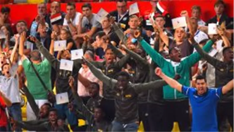 أحمد موسي يوجه التحية لمنتخب نيجيريا لتشجيعه مصر فى نهائي اليد (فيديو)