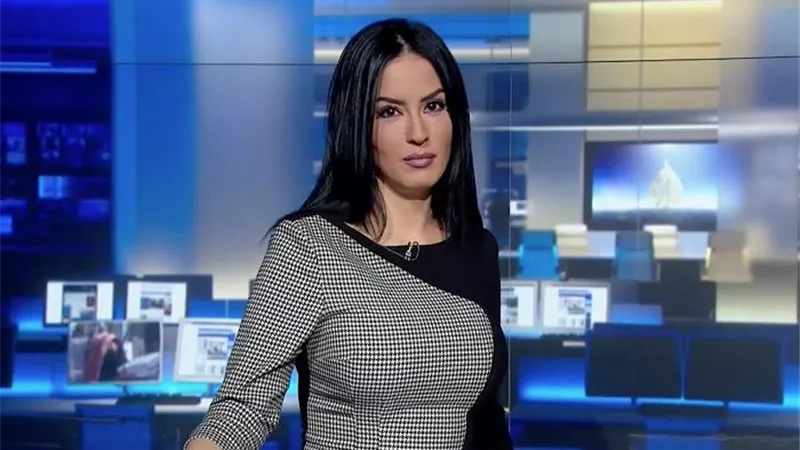 أحمد موسى عن استقالة مذيعة جزائرية من الجزيرة.. «قناة تعمل لصالح إسرائيل» (فيديو)