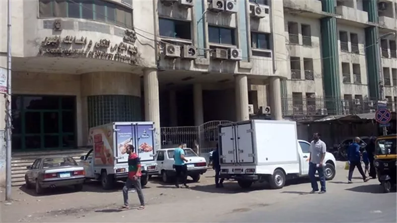 مصطفى بكرى يناشد رجال الأعمال بتطوير مبنى وأجهزة معهد الكلى بالمطرية (فيديو)
