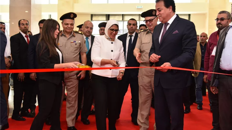 وزيرة الصحة تفتتح معرض مصر الدولي للصحة 