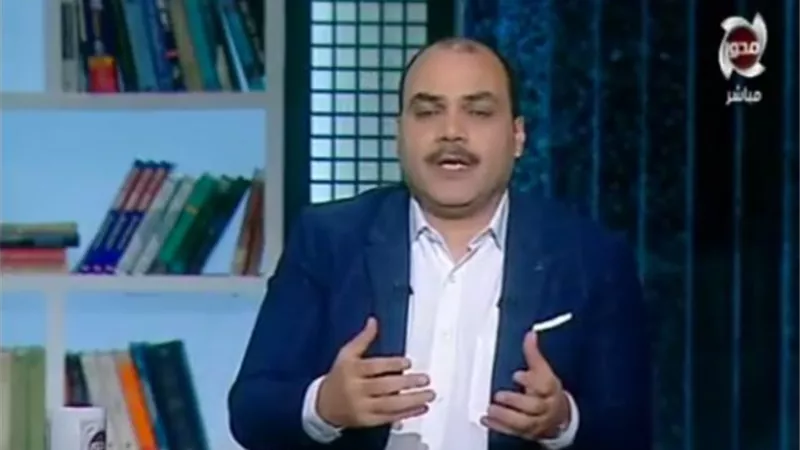 محمد الباز : الجماعة اﻻرهابية تنفذ مخطط من 3 مراحل متوازية لضرب مصر من الداخل والخارج