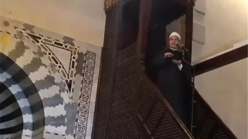 خطيب الجامع الأزهر: بالعلم النافع تُشيد الحضارات وترتقي الأمم وتُصنع الأمجاد (صور)