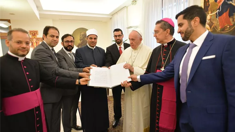 اللجنة العليا للأخوة الإنسانية تزور النصب التذكاري لأحداث 11 سبتمبر بنيويورك (صور)