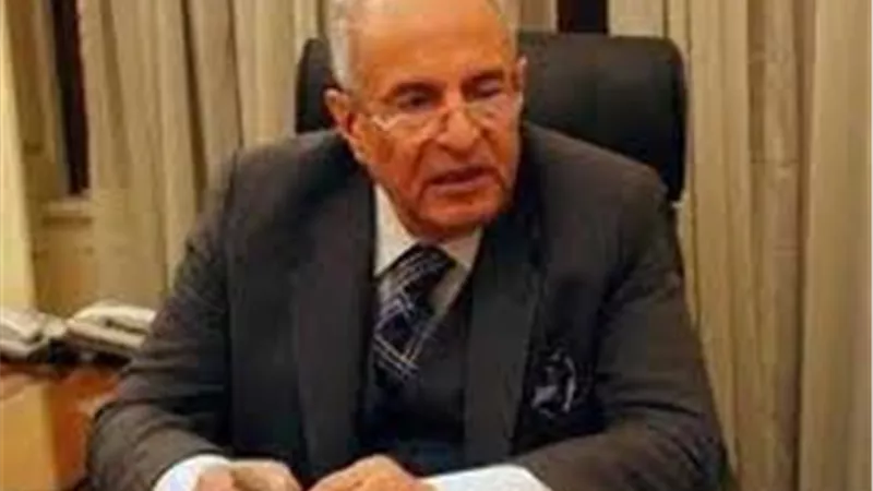 أبوشقة: لن نسمح بالمساس بالرئيس والجيش والشرطة المصرية (فيديو)