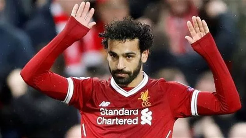 السقا عن منح شارة القيادة لمحمد صلاح: «تمنح بالأقدمية.. ومن حق فتحي التمسك بها» (فيديو)
