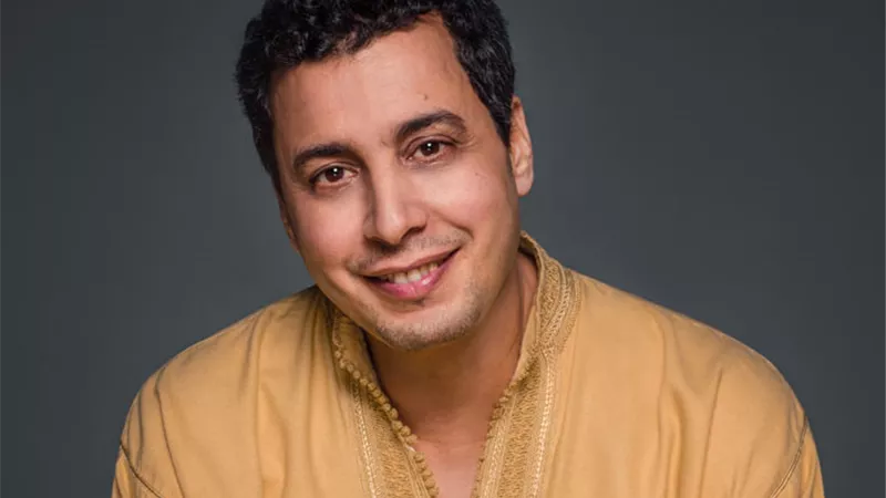 المنشد المغربي عبد السلام الحسني في حفل ضخم بسينما ميغاراما