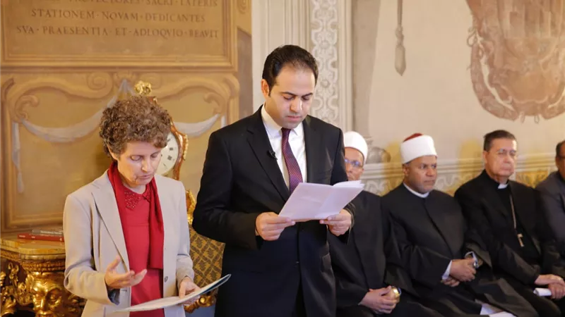 المستشار السابق لفضيلة الإمام الأكبر خلال تكريمه من بابا الفاتيكان : مصر تخطو خطوات جادة نحو تعزيز التسامح وثقافة الحوار