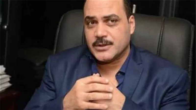 محمد الباز يكشف تحريف إعلام الجماعة الإرهابية لقرار تخفيض أسعار البنزين