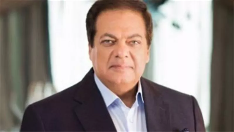 محمد أبو العينين يستجيب لصناع الخير ويتكفل بزراعة 100 قرنية (فيديو) 