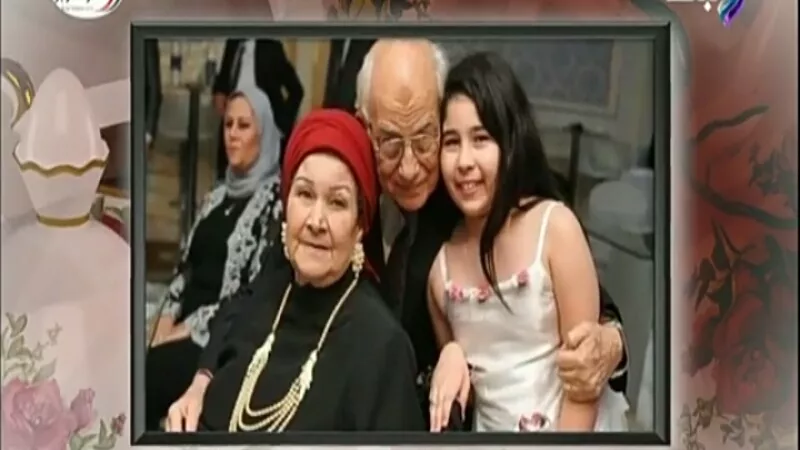 «ببكي لوحدي وأنا فى البيت» ..الفنان رشوان توفيق يتحدث بكلمات مؤثرة عن زوجته الراحلة (فيديو)