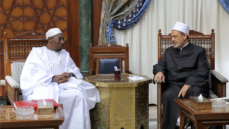 الإمام الأكبرخلال استقباله مستشار رئيس بوركينافاسو : الأزهر حريص على تعزيز التعاون مع دول القارة الأفريقية
