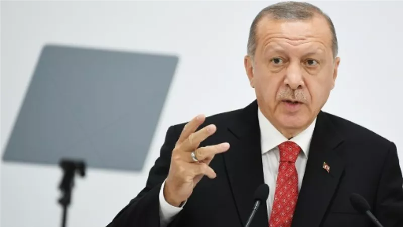 أيمن سمير: «الأمم المتحدة وصفت جنود أردوغان بالسفاحين.. وتركيا ترتكب جريمة حرب بسوريا» (فيديو)